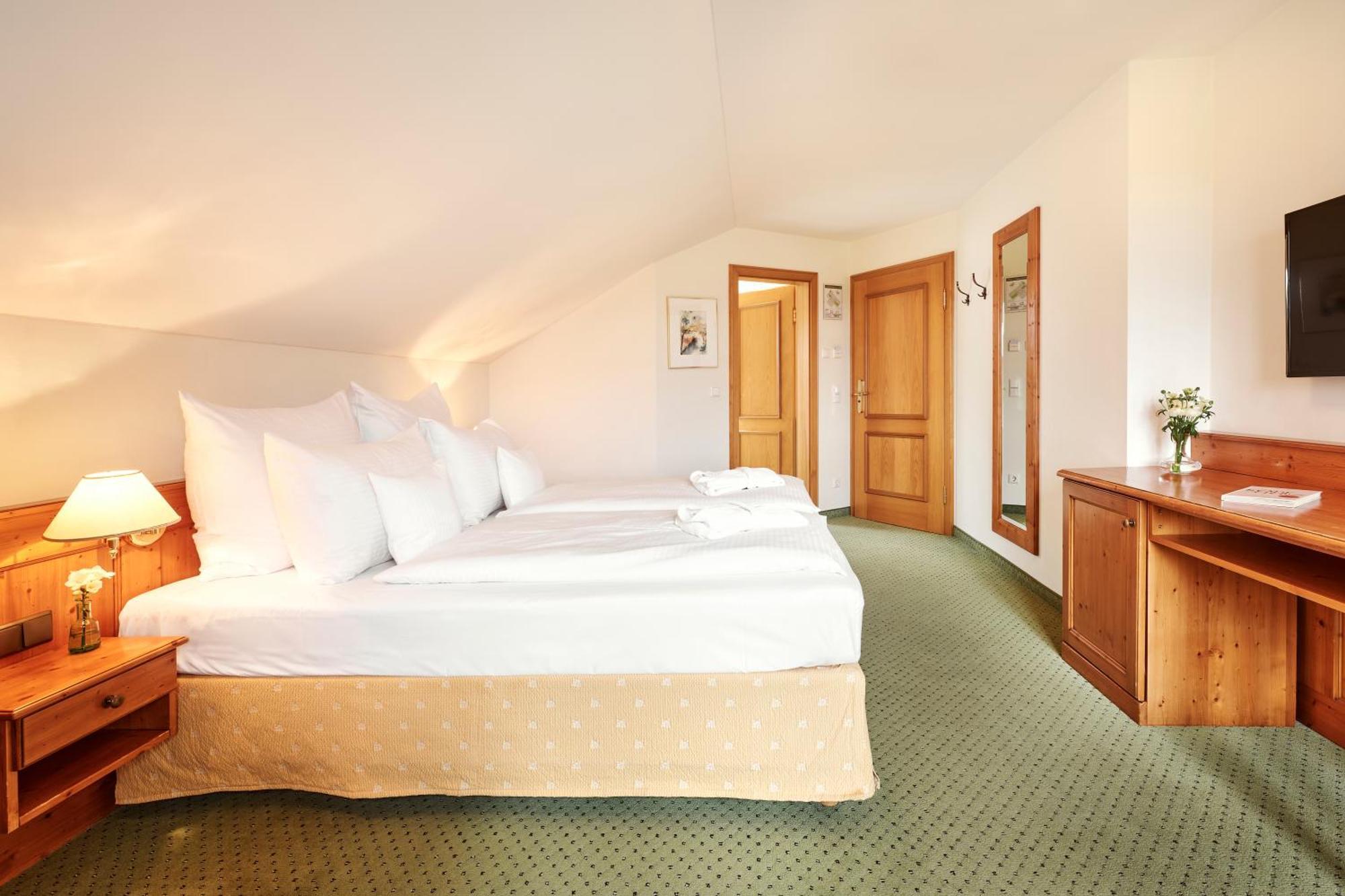 Hotel Auf Der Gsteig Gmbh Lechbruck Habitación foto